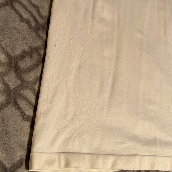 Ultra Teeze Maternity tank top with double straps and design imprints on sides - Picture 8 of 9